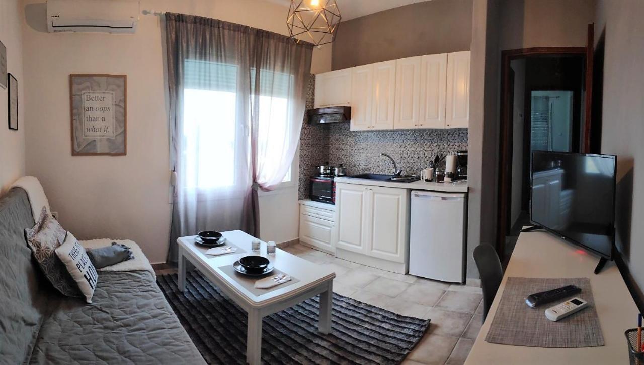 Apartmán Cozy And Modern Komotiní Exteriér fotografie
