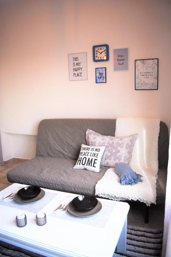 Apartmán Cozy And Modern Komotiní Exteriér fotografie